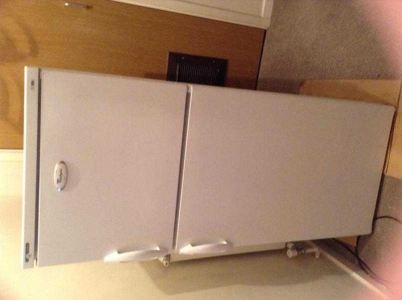 Fridge freezer