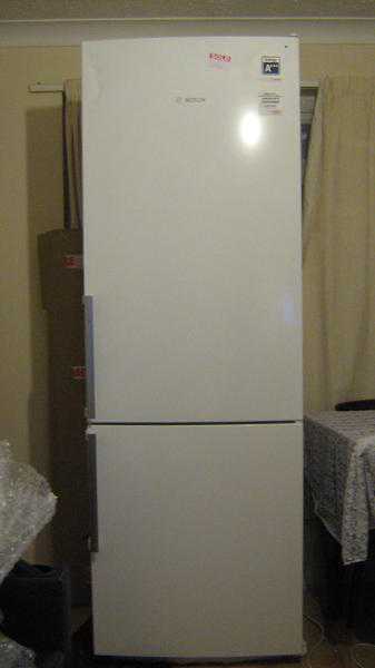 Fridge Freezer Bosh Exxcel KGE49BW41G-WH (New COMPLETE with 2 Years Warranty) W