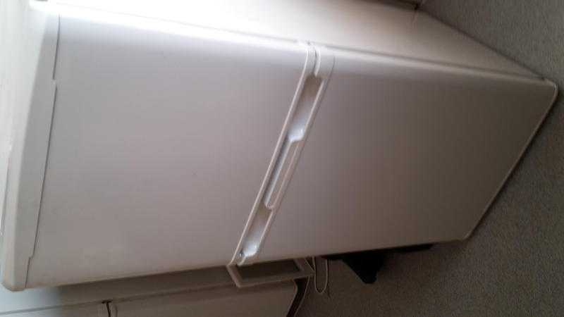 Fridge freezer Compact slimline fridge freezer