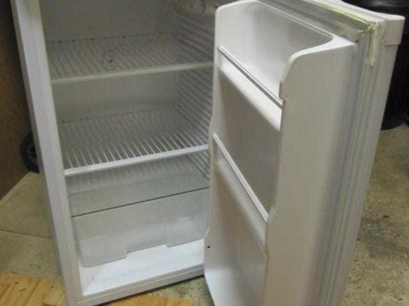 Fridgemaster Under-counter Larder Fridge