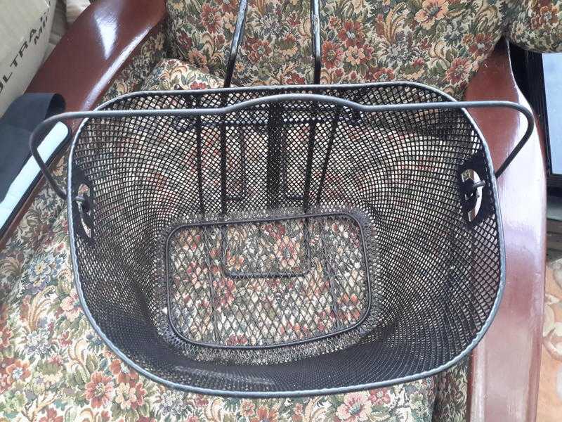 Front basket