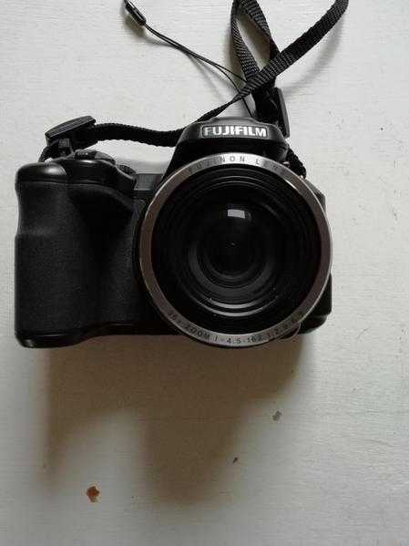 Fuji Finepix Bridge Camera