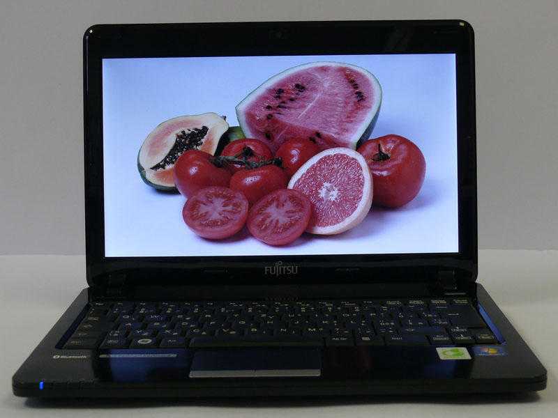 Fujitsu PH530 i3 cpu 4gb ram 160gb Hd Hdmi Webcam nice (can deliver )