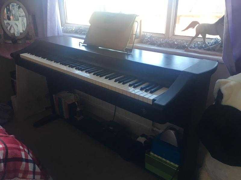 Full size digital piano