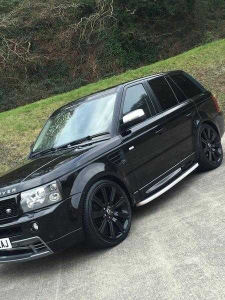 Fully loaded Range Rover Sport HSE (Black) Close ProtectionChauffeur driver (FULLY INSURED)