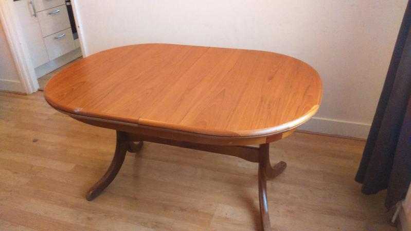 G PLAN EXTENDABLE DINING TABLE