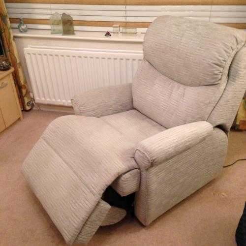 G plan power recliner for sale