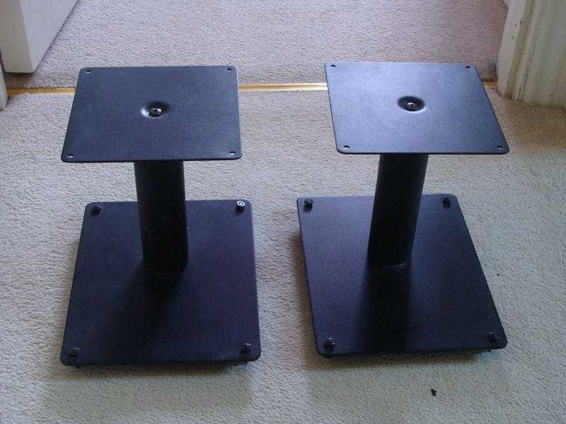 Gale Speaker Stands