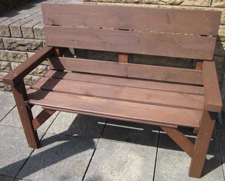 GARDEN BENCH    A RUSTIC WOODEN 4 Foot Wide GARDEN BENCH. BRAND NEW and Hand Made.