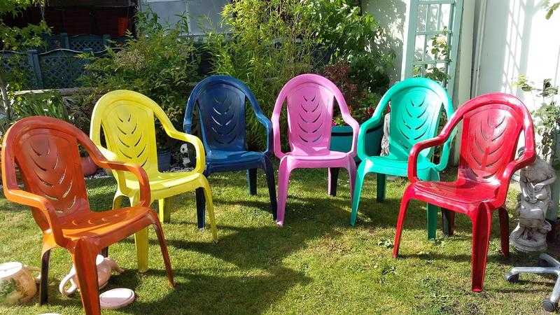 GARDEN CHAIRS