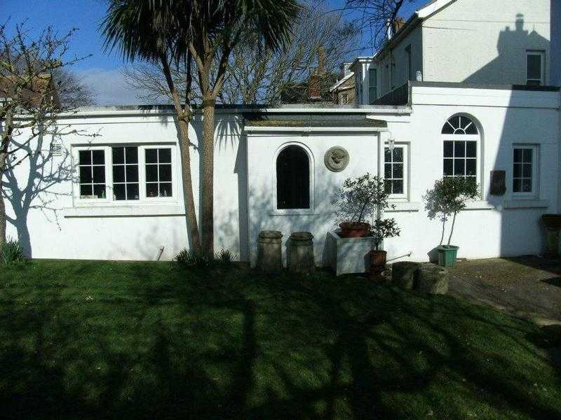 Garden flat in Seaford