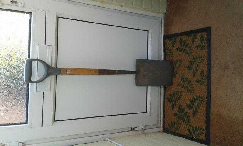 garden spade