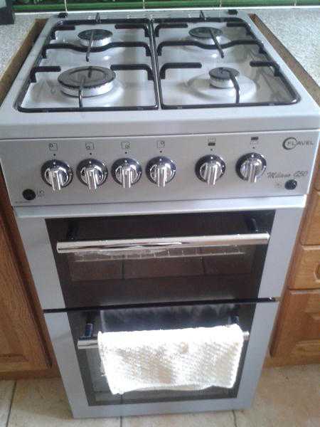 GAS COOKER