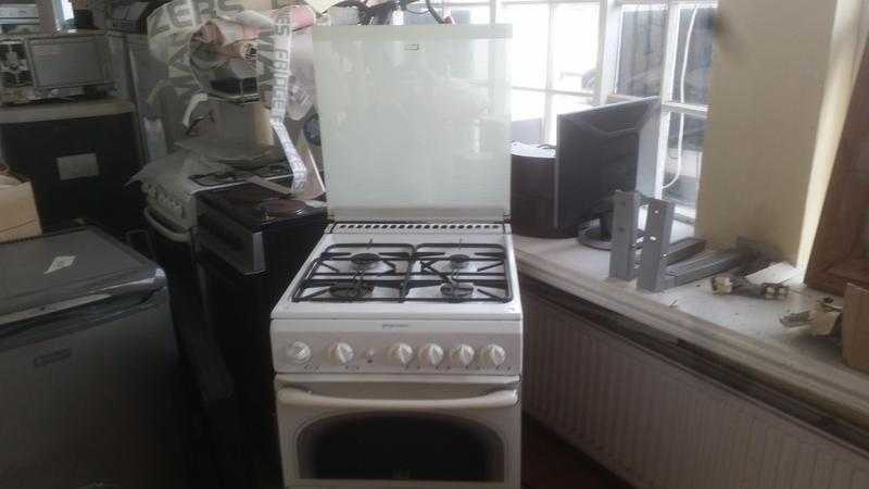 Gas cooker by Stoves