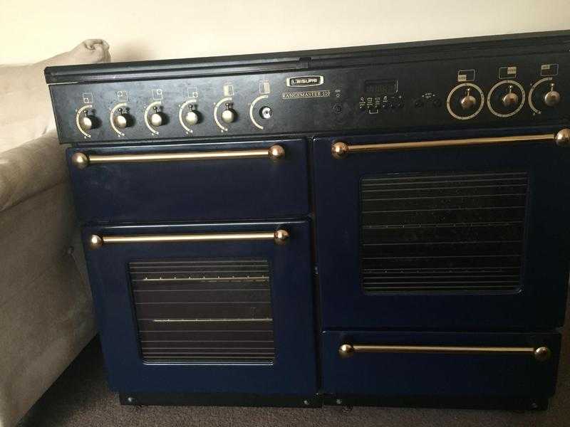 Gas cooker range master