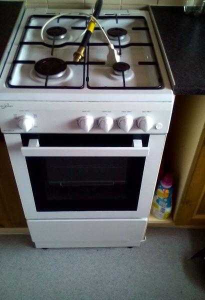 Gas cooker with hose