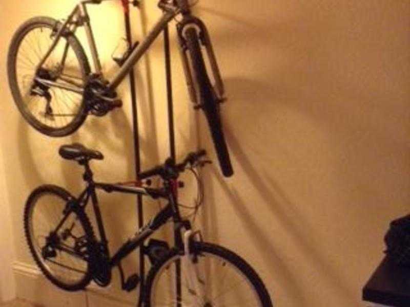 GearUp Indoor Vertical Bicycle Rack