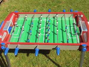 Gemini football table