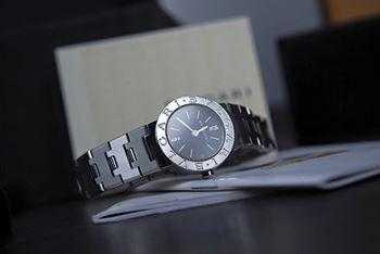 Genuine Bvlgari watch for sale with all papers and box