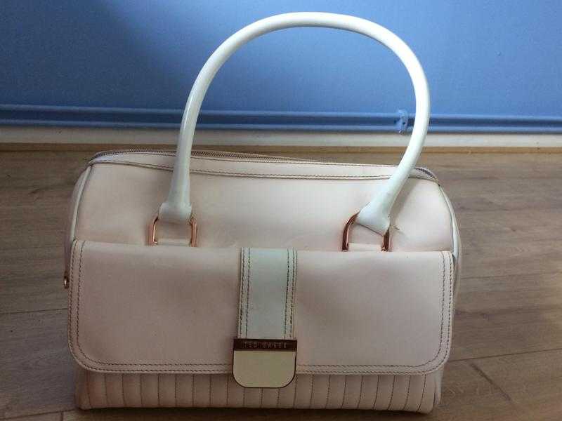 GENUINE DESIGNER TED BAKER HANDBAG