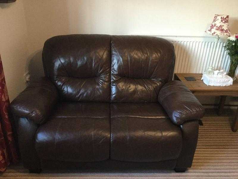 Genuine Leather Suite With Two Seater Sofa amp 2x Electric Motor Recliners