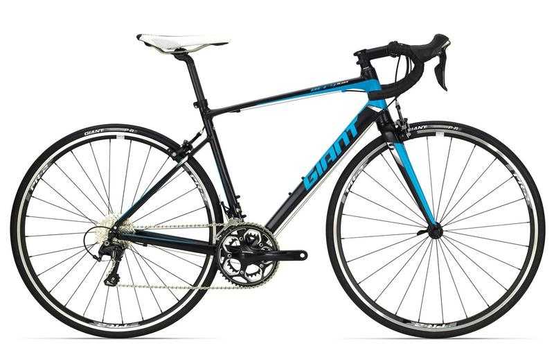 GIANT DEFY 0 MEDIUM (2016) - AS NEW LESS THAN 50 MILES -  650 FOR QUICK SALE