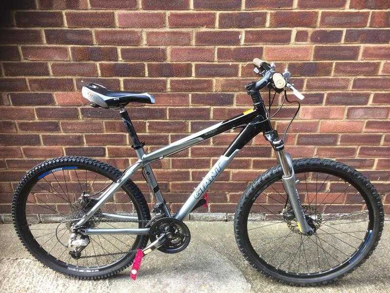 Giant Travago Mountain Bike,Aluminium Frame amp Hydraulic Disc Brakes