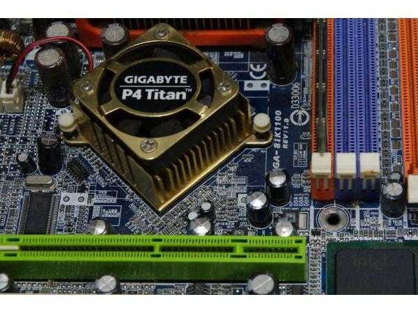 Gigabyte P4 Titan GA-8PE800 MOTHERBOARD PRO BOARD 478 PIN CAN DEMO WORKING IF NEEDED