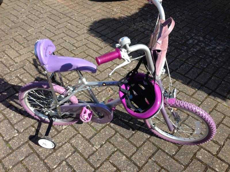 Girls bike - 6yrs upwards new condition