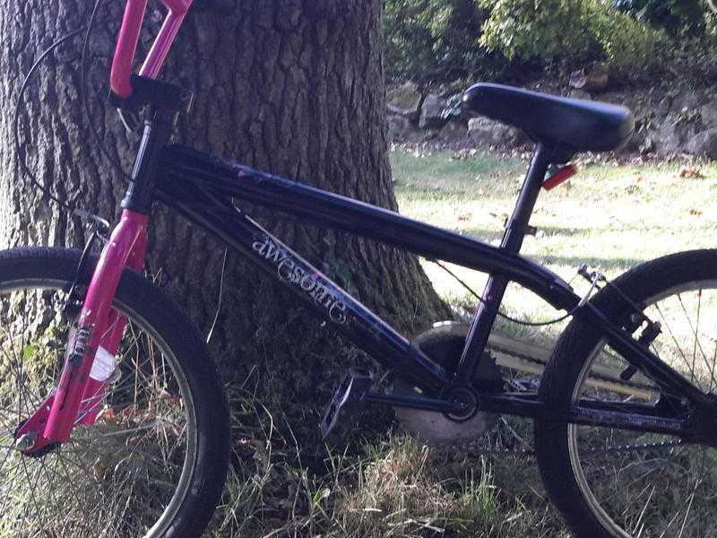 Girls Bmx bike Apollo, needs attention