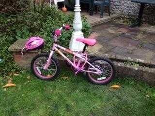 Girls Pink Apollo Bicycle - Age 5 to 8