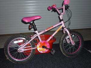 GIRLS PINK BIKE. 13INCH FRAME