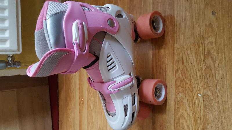 GIRLS PINK QUAD SKATES