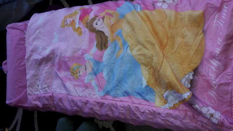 Girls princess ready bed