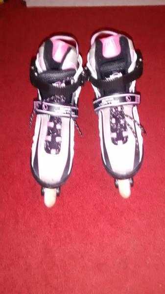 Girls SFR Vortex inline skates, hardly used