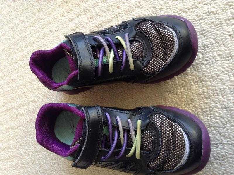 Girls trainer Clarks blackpurple 12.5F