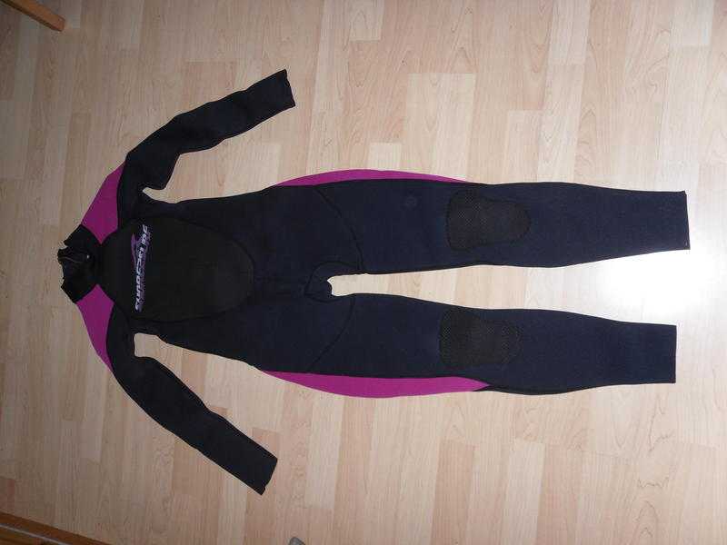 Girls wetsuit