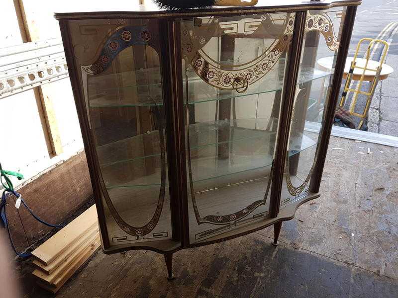 Glass display cabinet