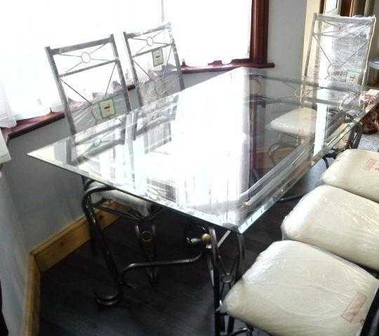 GLASS TABLE AND 6 CHAIRS, A GORGEOUS PIECE