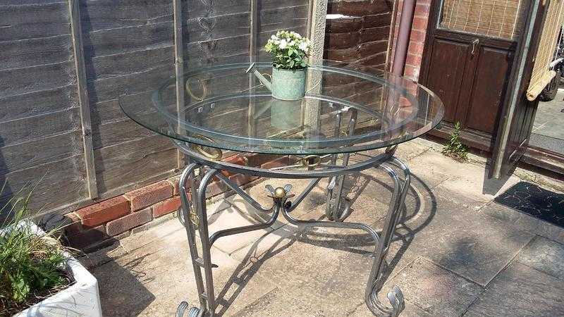 Glass Table, price reduced, must go