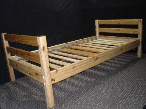 GLOSSY SINGLE SOLID WOODEN BED FRAME