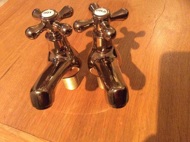 Gold Bath Taps - Lota