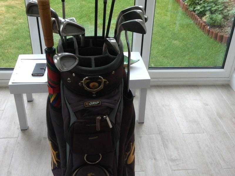 GOLF CLUBS, BAG amp UMBRELLA