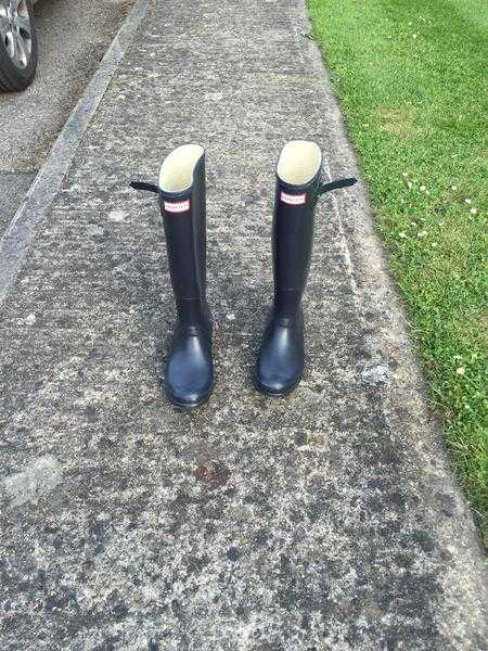 Good condition hunter wellington boots for sale