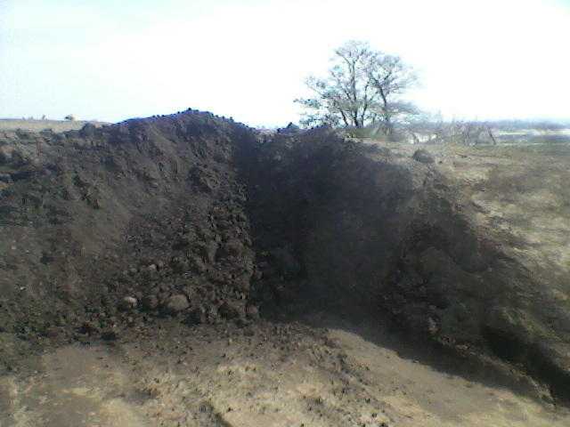Good quality screened topsoil for sale can deliver