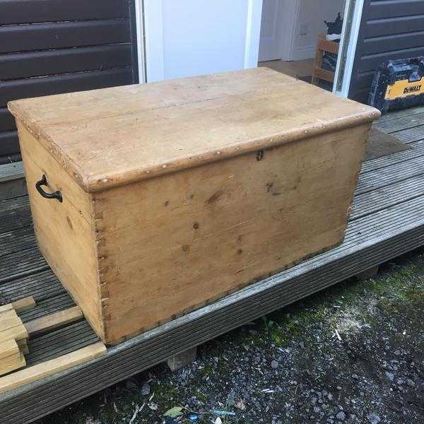 Good Sized Victorian Pine Blanket Box