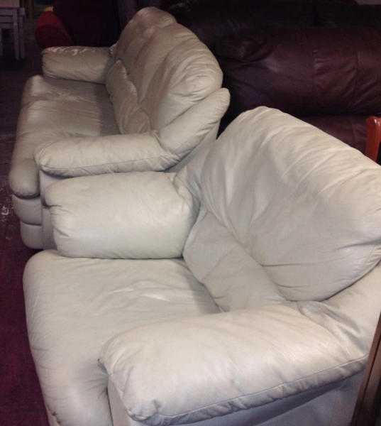 GOOD VALUE  CREAM LEATHER 3 1 SUITE  CAN DELIVER