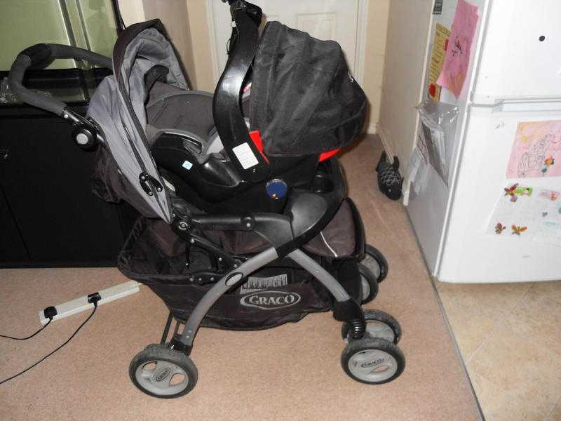 Graco Vivo Travel system  black amp grey , Baby car seat amp raincover