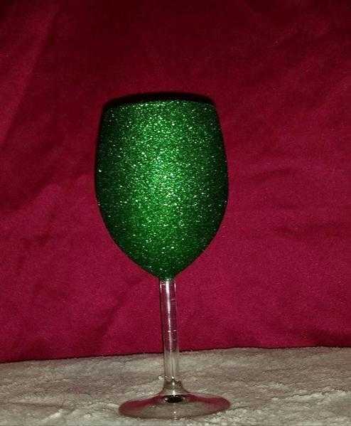 Green Glitter Wine Glass