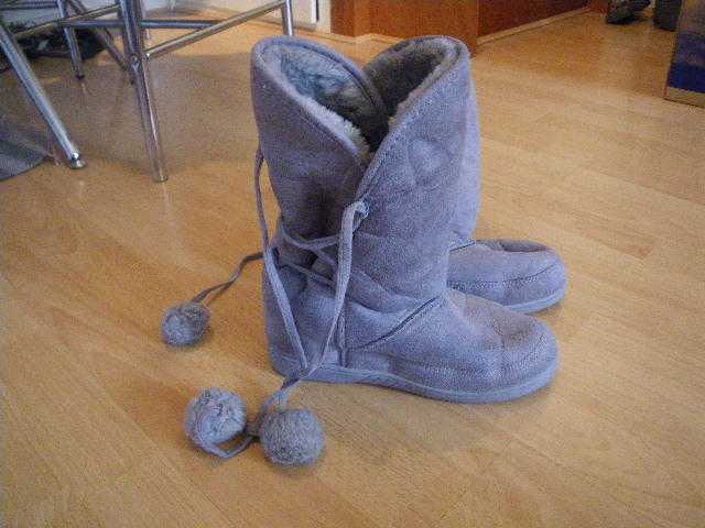 Grey boots, size 5, fluffy inside.